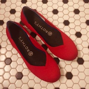 Red Size 8 Rothy’s “The Flat” shoes *like new*